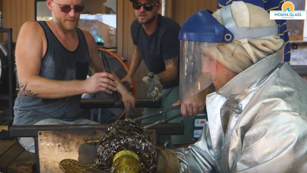 what-to-expect-in-glass-blowing-classes