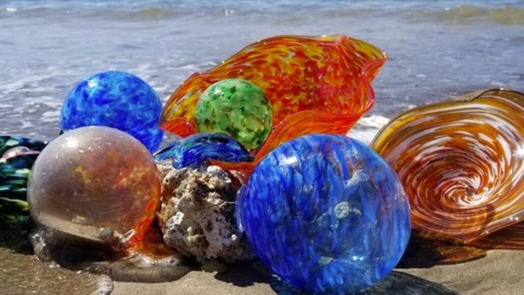 Best Glass Ornaments: A Blend of Color, Craft, and Artistry
